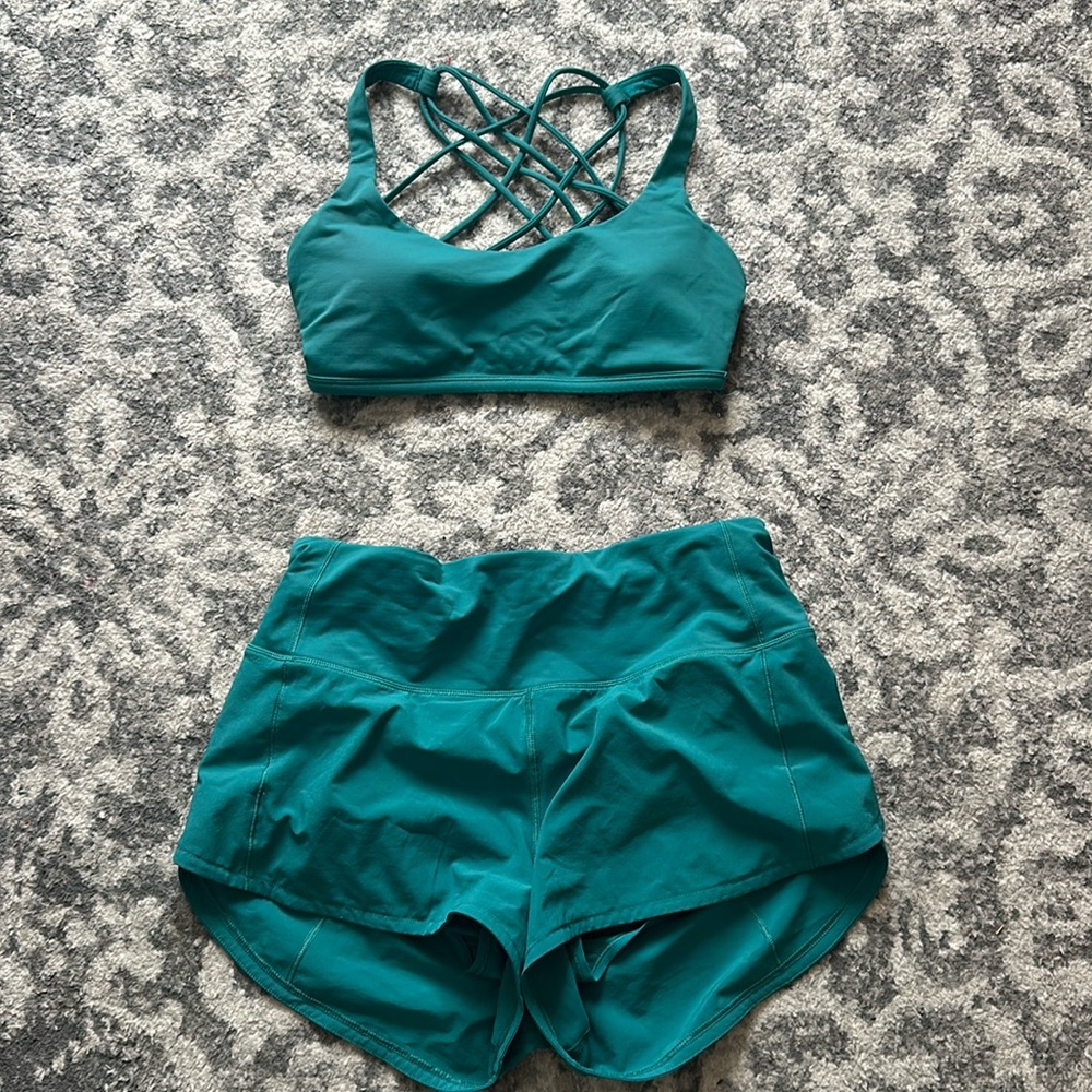 lululemon sports bra and speed up shorts